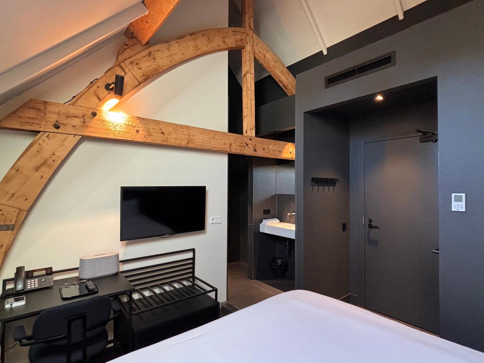 Kazerne - Member Of Design 4*